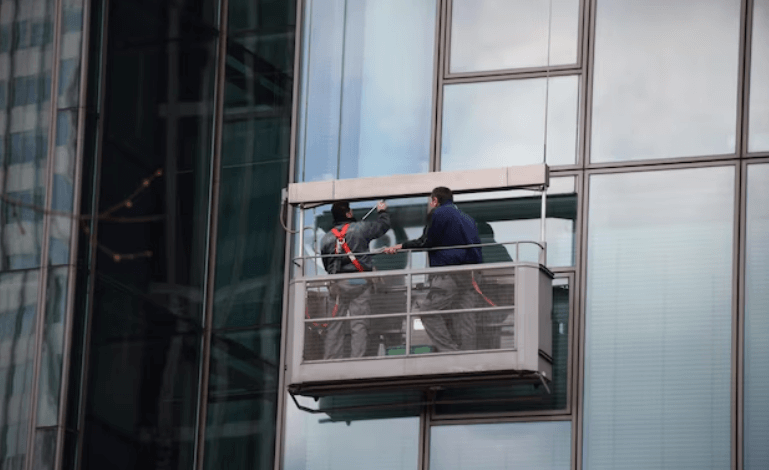 Commercial Window Cleaning: Essential Services for Businesses and Commercial Properties