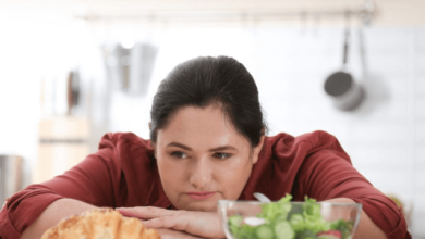 How to Stop Emotional Eating and Lose Weight