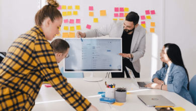 Navigating the Digital Customer Journey from Awareness to Purchase