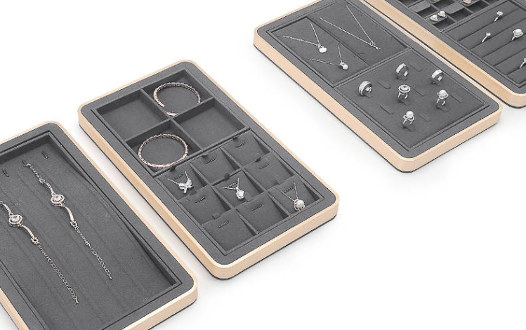 How to Choose the Perfect Color for Jewelry Display Trays