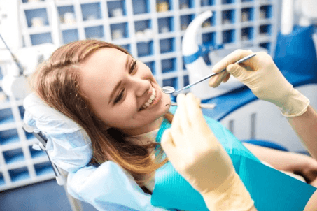 6 Tips For Choosing The Right Implant Dentist