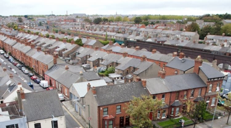 How Dublin Weather Affects the Exterior of Commercial and Residential Properties